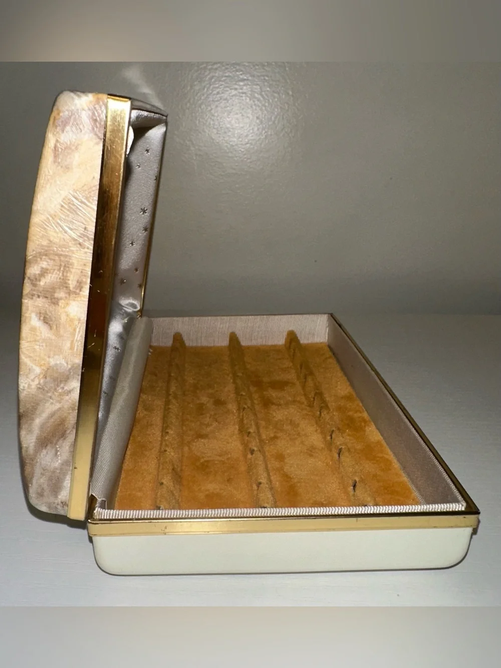 Vtg Vinyl Jewelry Travel Box
